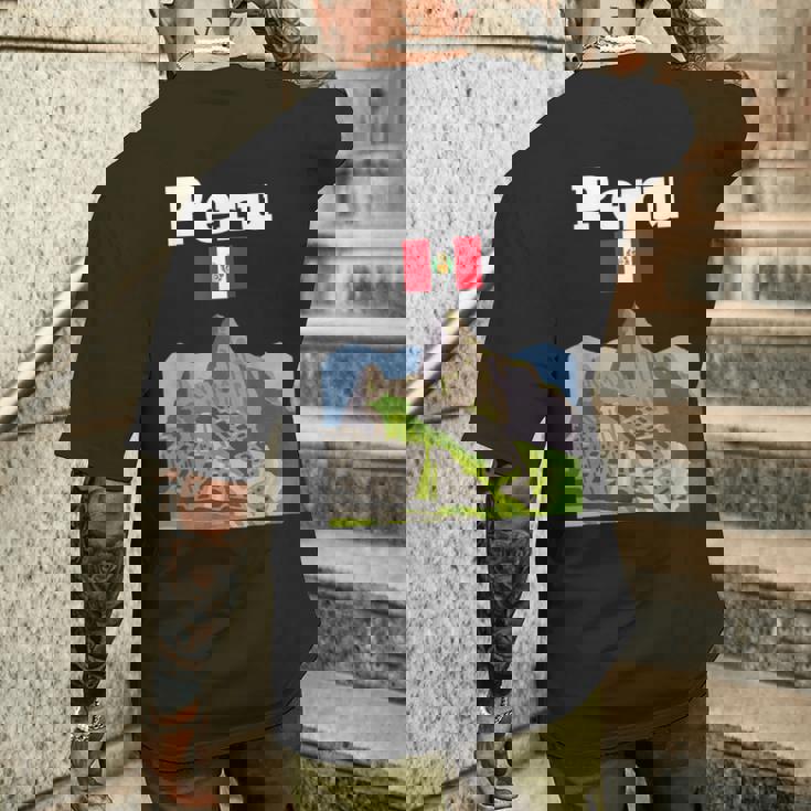 ペルー お土産 インカ マチュピチュ ペルー国旗 アンデス山脈 メンズTシャツ バックプリント 彼への贈り物