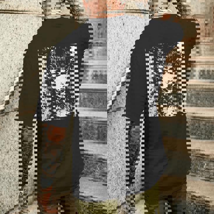 ホラーアニメマンガi日本の不気味なカワイイゴス メンズTシャツ バックプリント 彼への贈り物