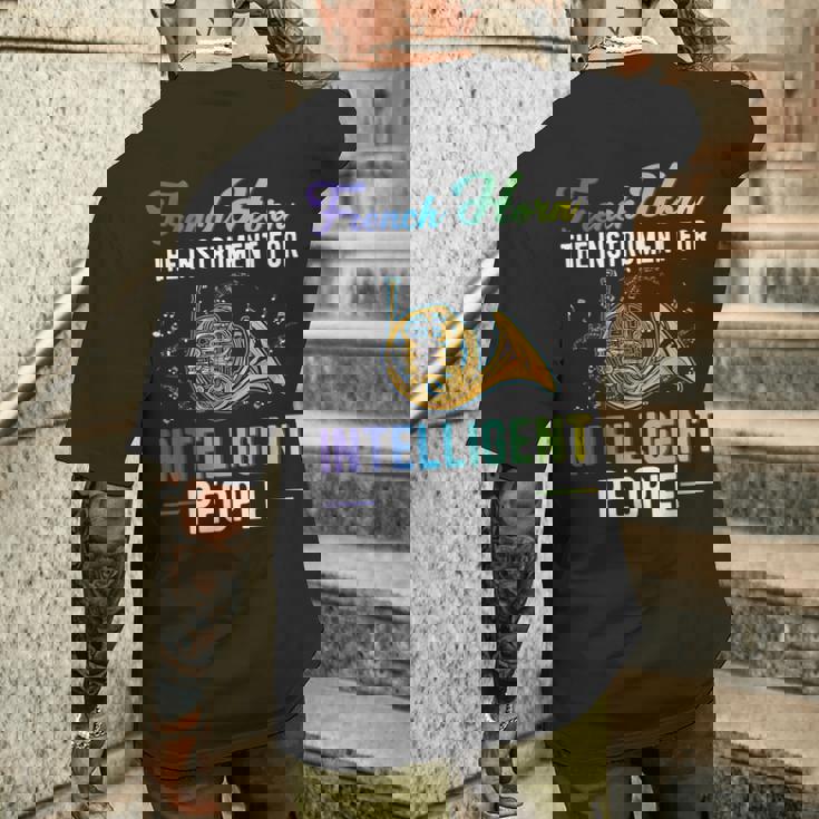 ホルン・ホルニスト フレンチホルン奏者 メンズTシャツ バックプリント 彼への贈り物