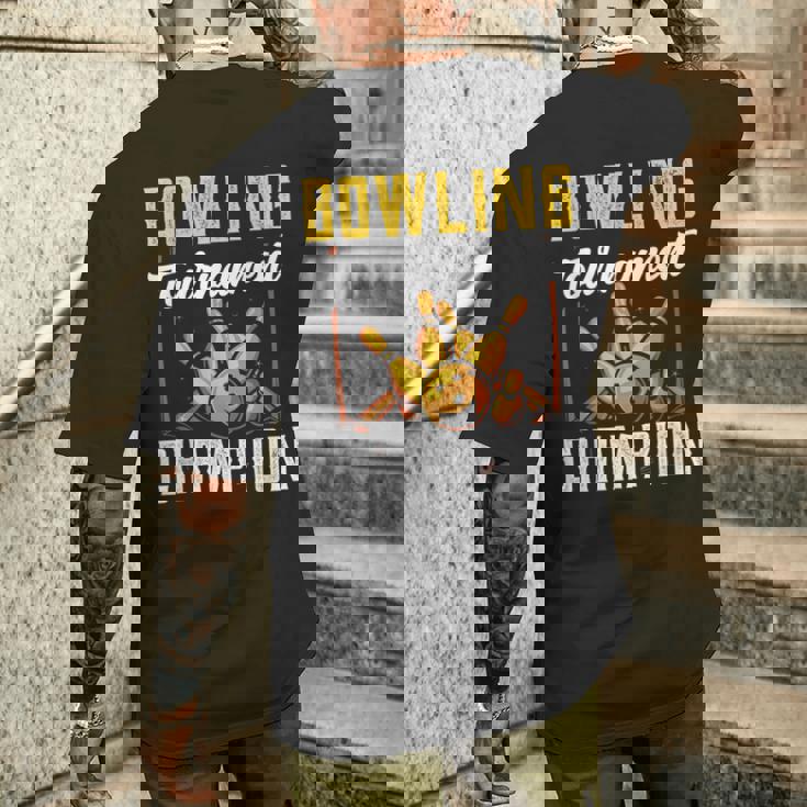 ボウリング大会優勝 クルー ボウリング チーム ホビー ボウラー メンズTシャツ バックプリント 彼への贈り物