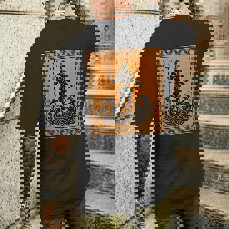 ポセイドン神 トライデント 古代ギリシャ 芸術 神話 ギリシャ神話 メンズTシャツ バックプリント 彼への贈り物