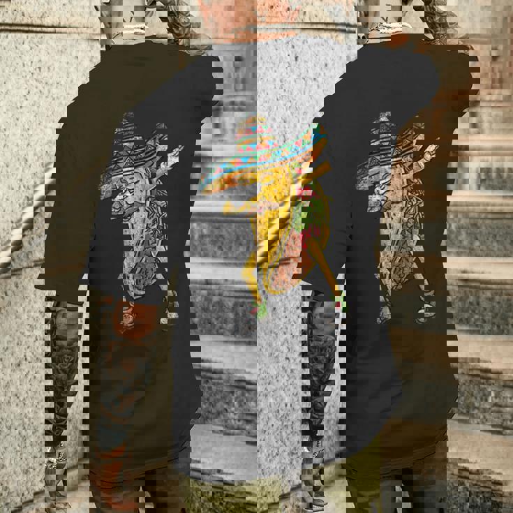 メキシコのタコスをダビングする Cinco De Mayoビンテージ メンズTシャツ バックプリント 彼への贈り物