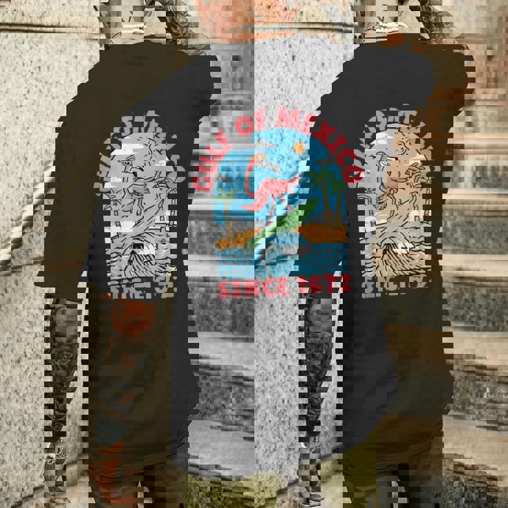 メキシコ湾 フラミンゴ メキシコ湾 1672年以来 メンズTシャツ バックプリント 彼への贈り物