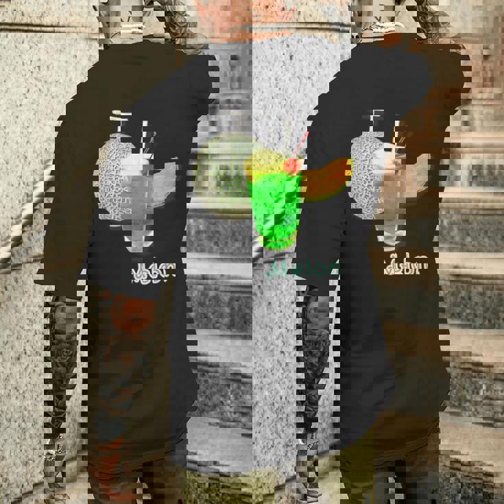 メロン 3 Melon メロンソーダ クリームソーダ カット 『デリシャス フルーツ』果物 リアル 面白い イラスト メンズTシャツ バックプリント 彼への贈り物