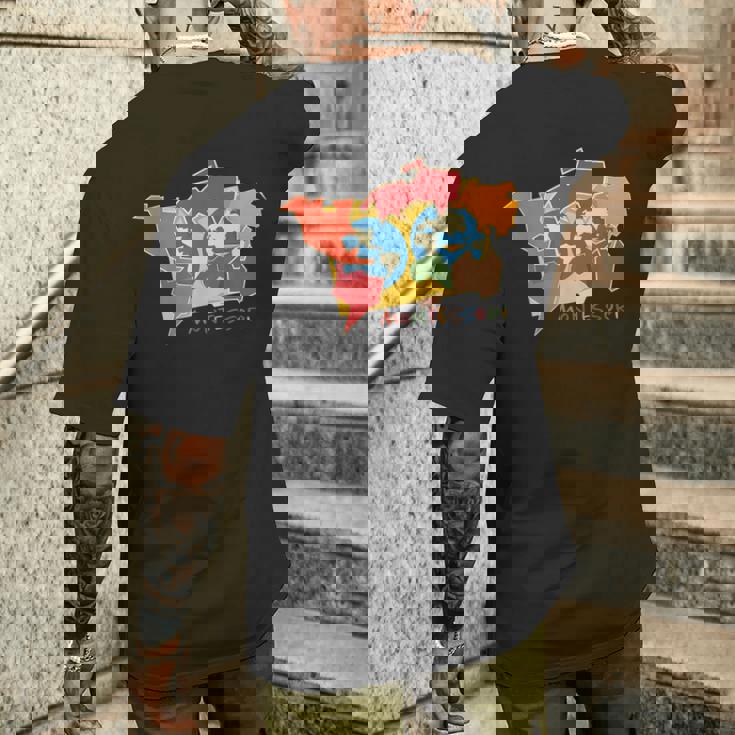 モンテッソーリ大陸の地図 メンズTシャツ バックプリント 彼への贈り物