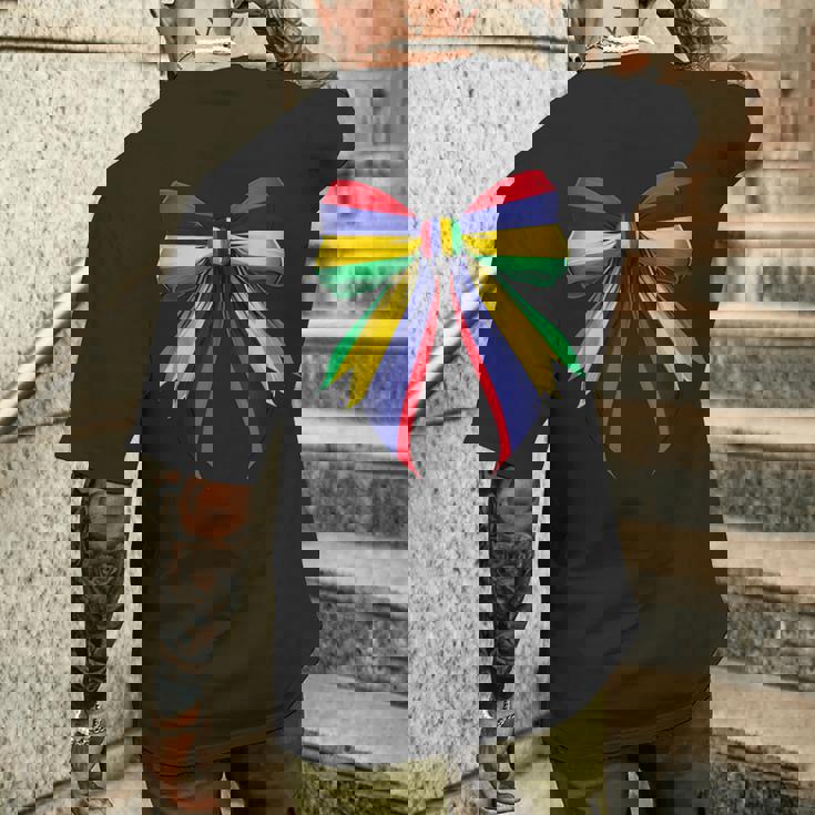 モーリシャス国旗 モーリシャスのプライド コケットリボン メンズTシャツ バックプリント 彼への贈り物