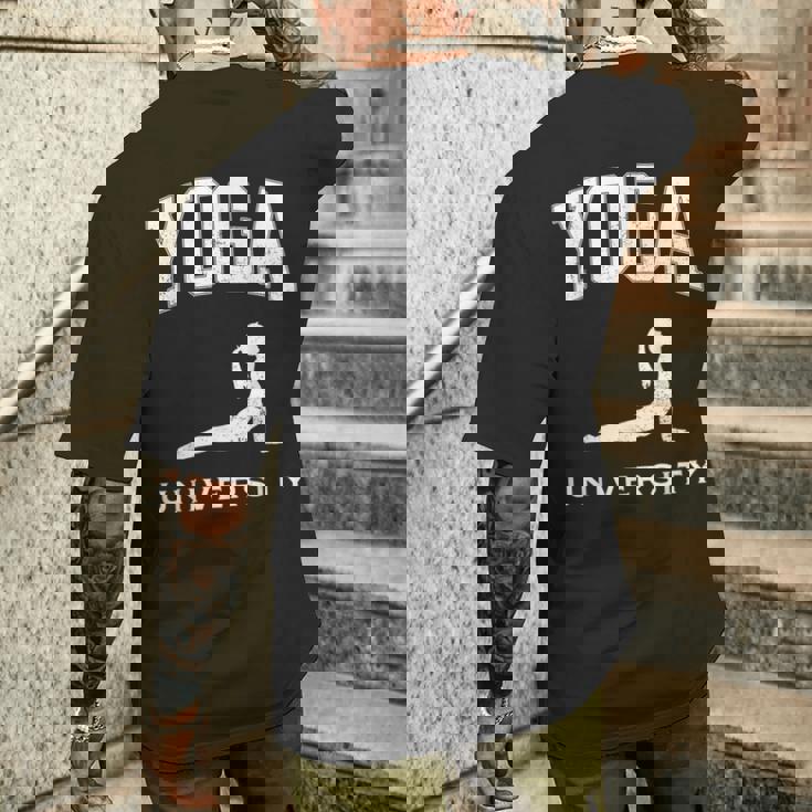 ヨガ 大学 大学 面白い メンズTシャツ バックプリント 彼への贈り物