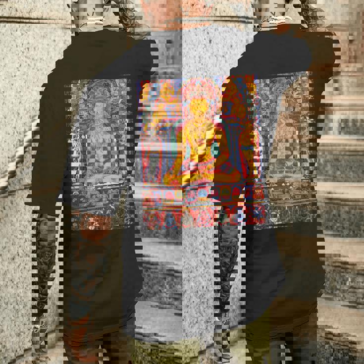 ラトナサンバヴァ チベット仏教 タンカ 曼荼羅 仏教 メンズTシャツ バックプリント 彼への贈り物