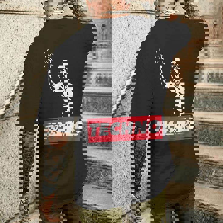 レイバー、Dj、ハードテクノパーティー、フェスティバルのためのテクノバイキング メンズTシャツ バックプリント 彼への贈り物