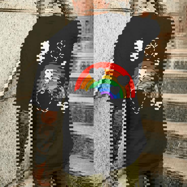 レインボーカラー ホワイト ハート ハート 雨 虹 旗 メンズTシャツ バックプリント 彼への贈り物