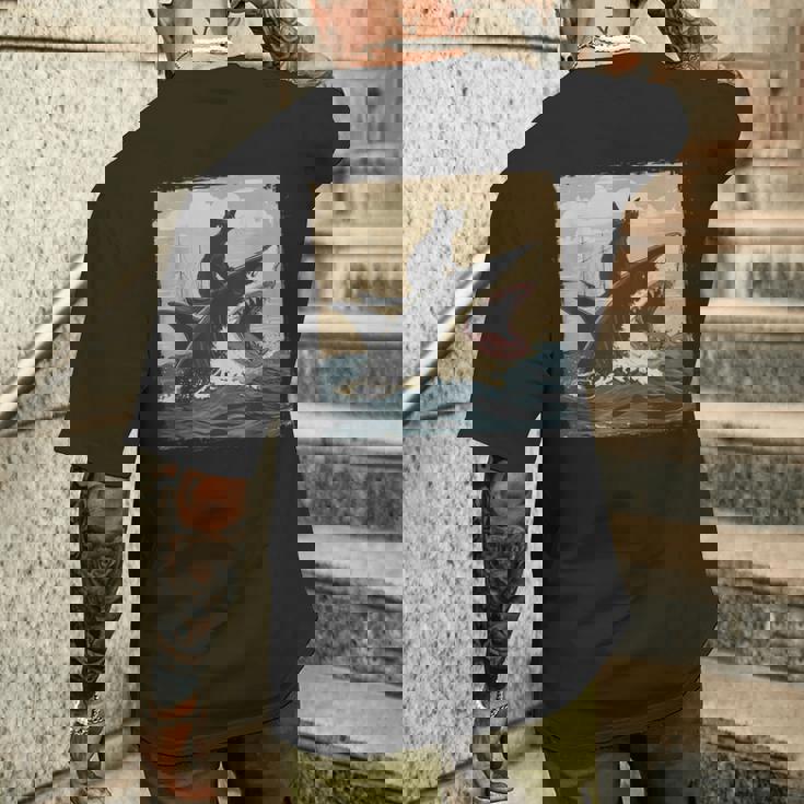 レトロ 猫 噛む サメ ユーモラス 猫 駄洒落 ミーム 猫s サメ メンズTシャツ バックプリント 彼への贈り物