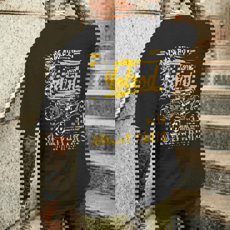 レトロなヴィンテージスタイルのホットロッドデザイン。 メンズTシャツ バックプリント 彼への贈り物