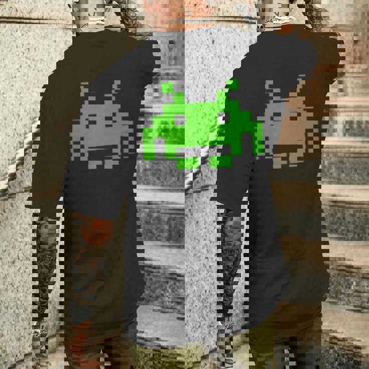 レトロインベーダー メンズTシャツ バックプリント 彼への贈り物