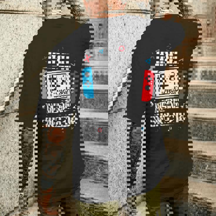 レベル 11 アンロック 素晴らしい 2014 11歳の誕生日 男の子 ビデオゲーム メンズTシャツ バックプリント 彼への贈り物