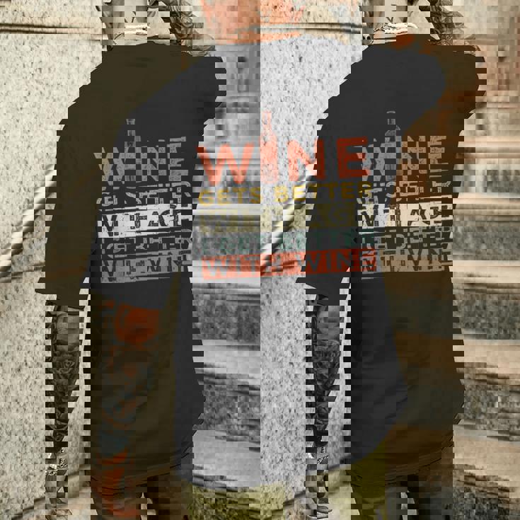 ワインは年を重ねるごとに良くなる私はワインと共に良くなる メンズTシャツ バックプリント 彼への贈り物