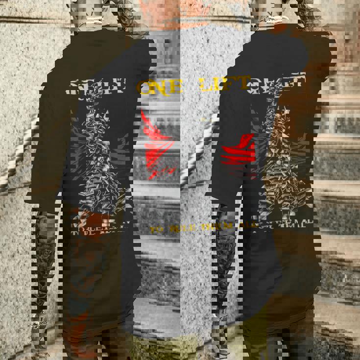 ワンリフトでボディビルディングジムワークアウトトレーニングをすべて支配。 メンズTシャツ バックプリント 彼への贈り物