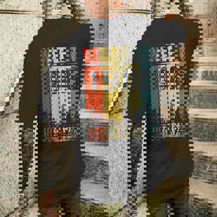 ヴィンテージ 1985 40 Years Of Being Awesome メンズTシャツ バックプリント 彼への贈り物