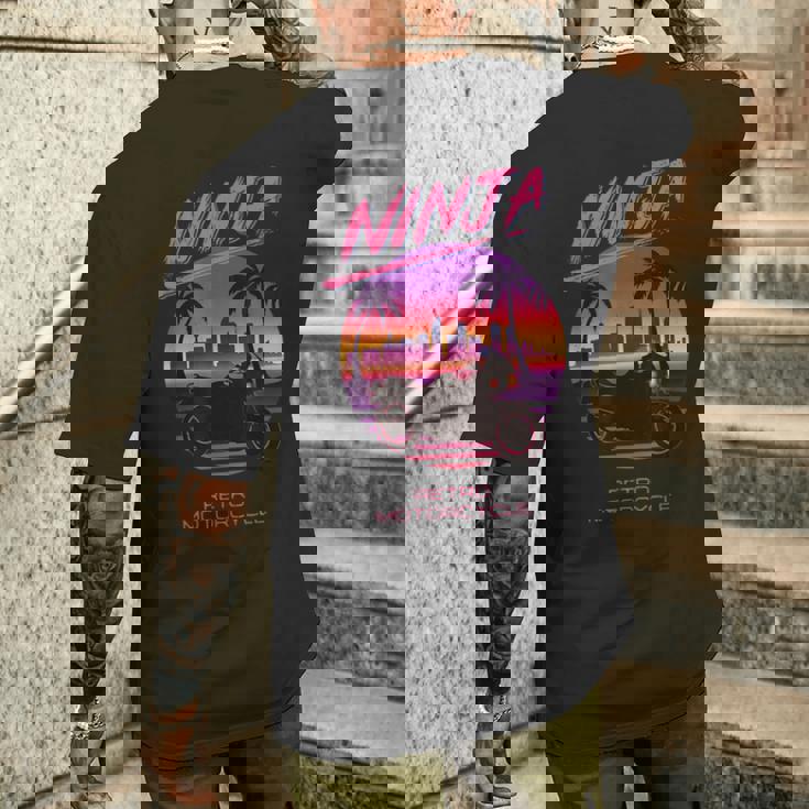 ヴィンテージ Ninja スポーツバイク スーパースポーツ 80S 映画 シンセウェーブ マイアミ バイス シティー メンズTシャツ バックプリント 彼への贈り物