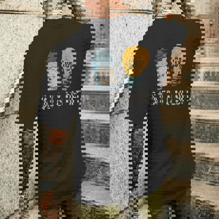 ヴィンテージ キュート ソルトライト 聖書 詩 マタイ 誇り高きクリスチャン メンズTシャツ バックプリント 彼への贈り物