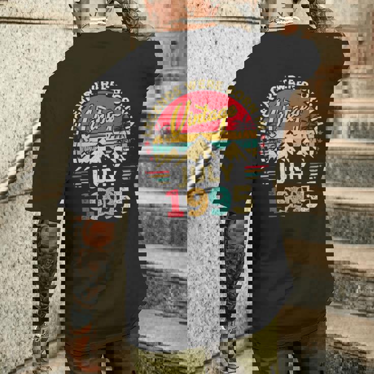 ヴィンテージ30歳の誕生日レジェンドは1995年7月に誕生しました。 メンズTシャツ バックプリント 彼への贈り物