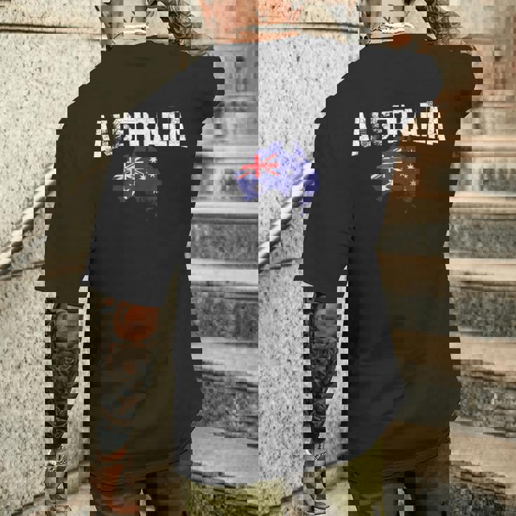 ヴィンテージオーストラリア地図、オーストラリア国旗お土産tシャツ。 メンズTシャツ バックプリント 彼への贈り物