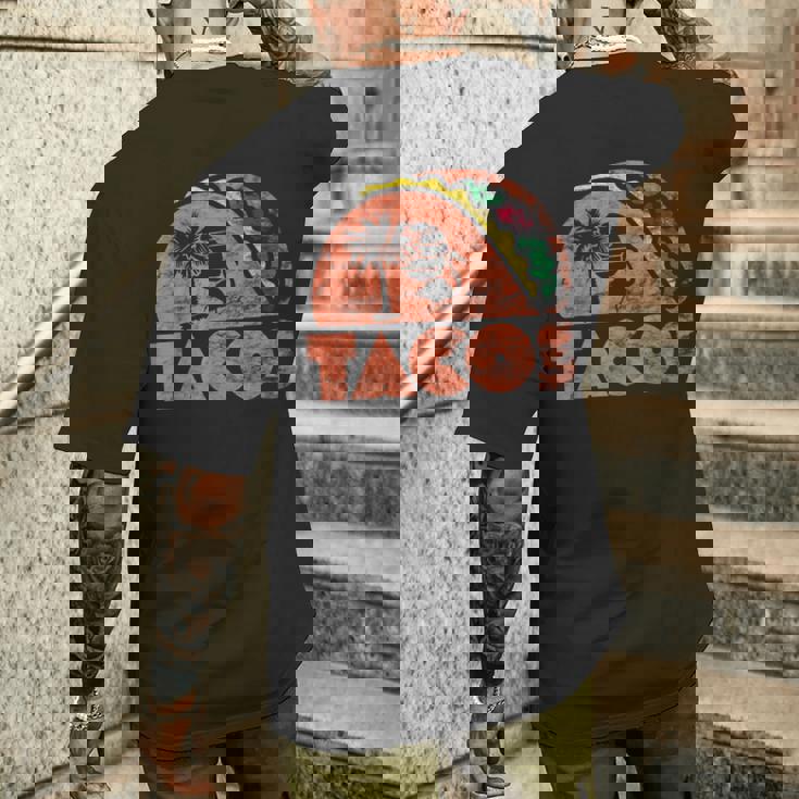 ヴィンテージタコスレトロビーチスタイル。 メンズTシャツ バックプリント 彼への贈り物