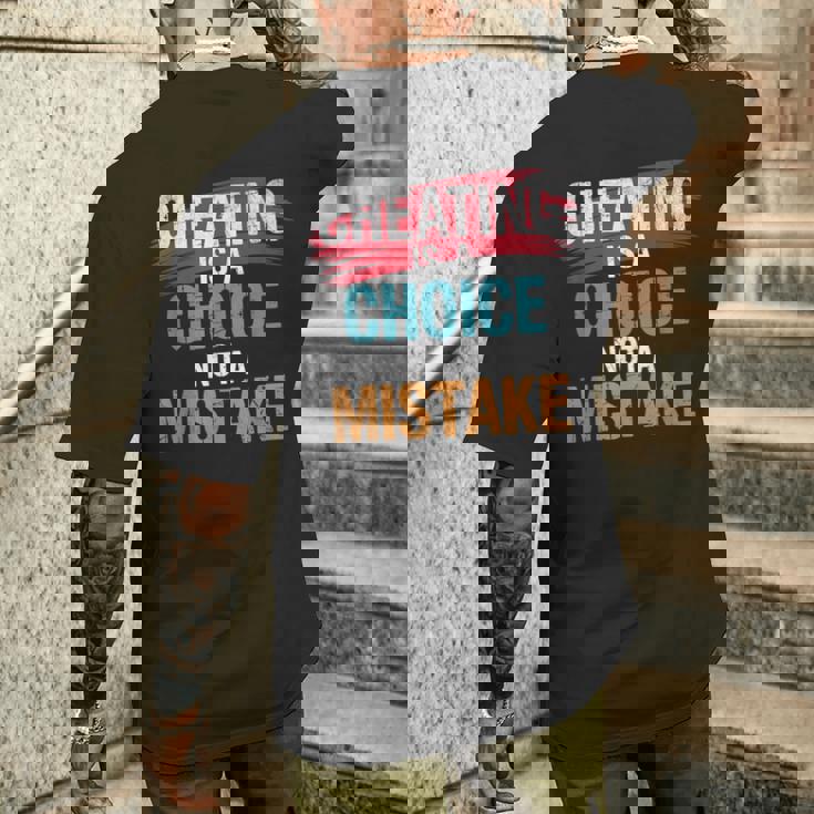 不正行為は選択であり、間違いではない詐欺師失恋のチート メンズTシャツ バックプリント 彼への贈り物