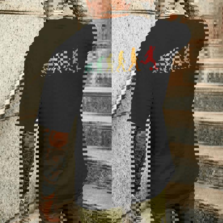 人類の進化 ネタ サッカー サッカー好き サッカーファン サッカー選手 おもしろ サッカー部 レトロ エボリューション メンズTシャツ バックプリント 彼への贈り物