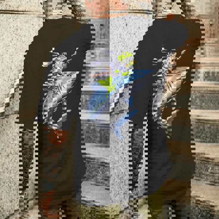 侍ニンジャカエルがサメに乗る日本の戦士面白い メンズTシャツ バックプリント 彼への贈り物