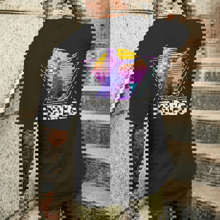 剣道 日本武道 レトロ ヴィンテージ ヴェイパーウェーブ 90年代 メンズTシャツ バックプリント 彼への贈り物