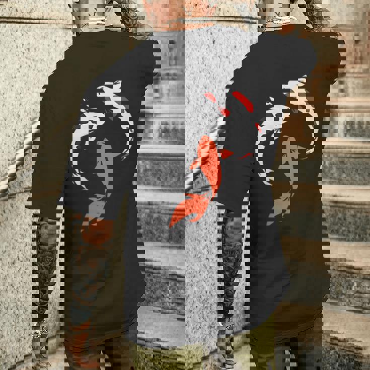 国産鯉 庭 池 魚 メンズTシャツ バックプリント 彼への贈り物