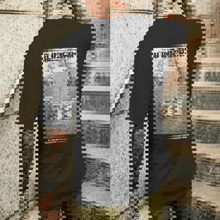 墓石のデザイン。 メンズTシャツ バックプリント 彼への贈り物