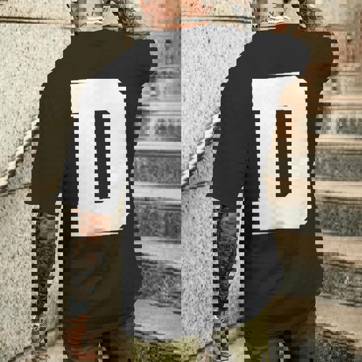 大文字 D アルファベットモノグラム イニシャル メンズTシャツ バックプリント 彼への贈り物