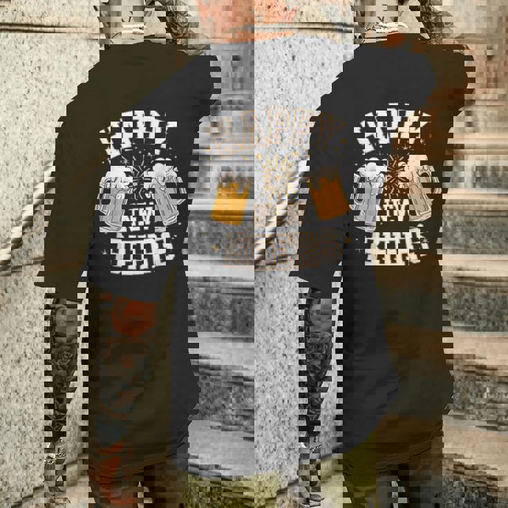 大晦日パーティー ハッピーニュービール おもしろビール愛好家ギフト メンズTシャツ バックプリント 彼への贈り物