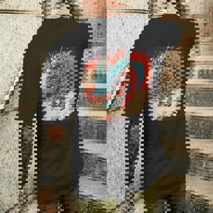 大胆でクールな外観の素晴らしい日本のドラゴン。 メンズTシャツ バックプリント 彼への贈り物