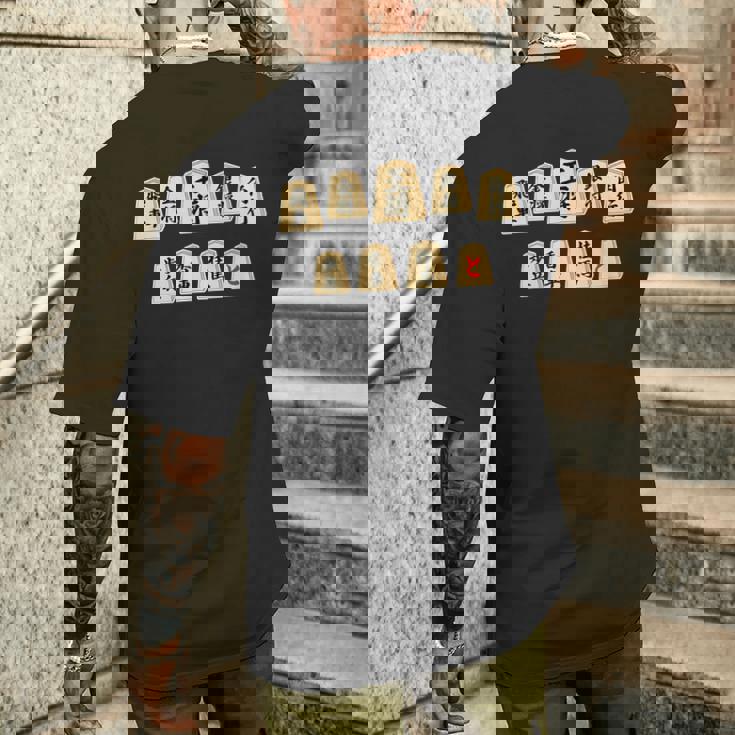 将棋 全駒（王将 金銀 飛車角 香車 桂馬 歩兵 と金）将棋部 棋士【部活】クラブ【変なtシャツ屋さん】イラスト 面白い メンズTシャツ バックプリント 彼への贈り物