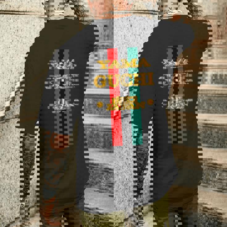 山口 Yamaguchi《フェイクゴールド 金 ロゴ》ブランド パロディ【47都道府県】プレゼント お土産 面白い メンズTシャツ バックプリント 彼への贈り物