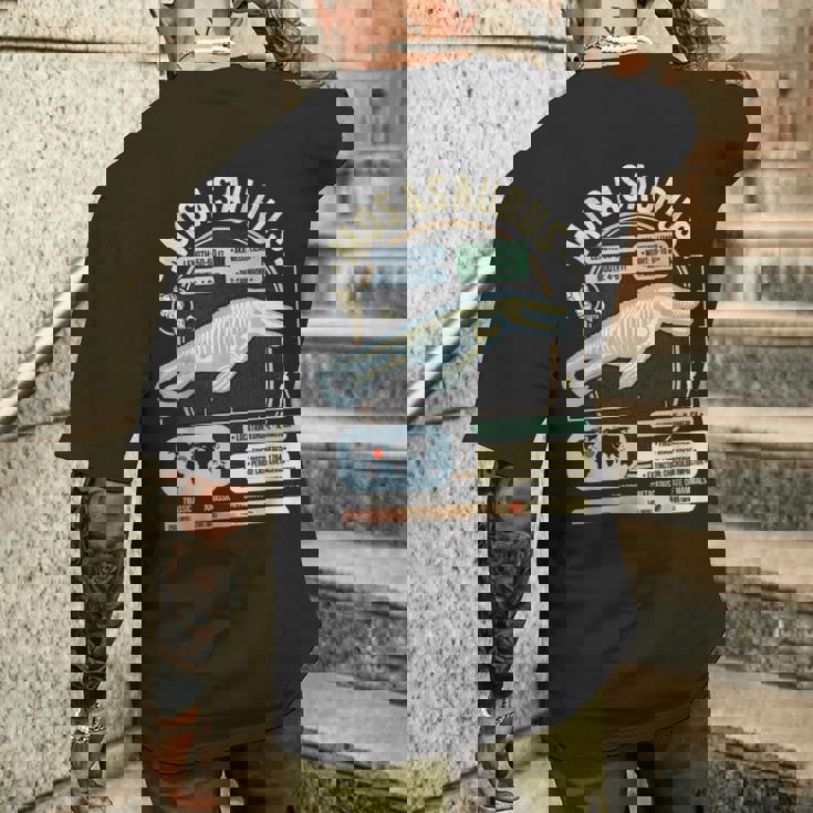 恐竜の事実 モササウルスの科学と解剖学のギフト メンズTシャツ バックプリント 彼への贈り物