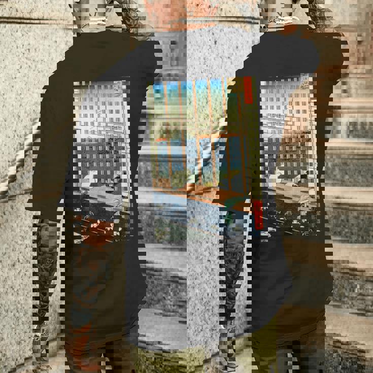 日本のヴィンテージアート 日本美術 浮世絵 日本の 多色刷 木版画 ネコ 猫 富士山 歌川 広重 メンズTシャツ バックプリント 彼への贈り物