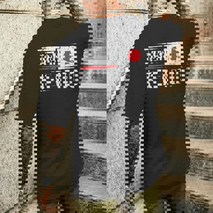 日本剣道レトロフラッグサムライ日本武道クラブ メンズTシャツ バックプリント 彼への贈り物