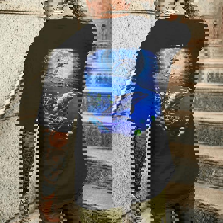 月 イルカ 宇宙 イルカ メンズTシャツ バックプリント 彼への贈り物