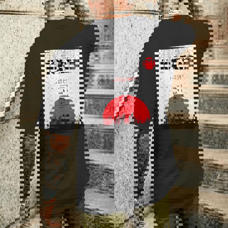 東京 日本 モニュメント オブ シティ メンズTシャツ バックプリント 彼への贈り物