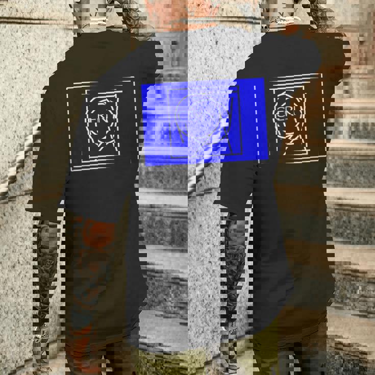 核研究のためのヨーロッパ組織 Cernフラッグ メンズTシャツ バックプリント 彼への贈り物