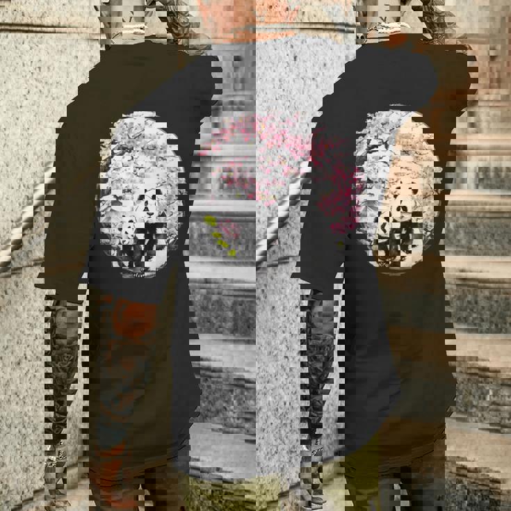 桜 パンダ お花見 親子 春 水墨画 和風 動物 メンズTシャツ バックプリント 彼への贈り物