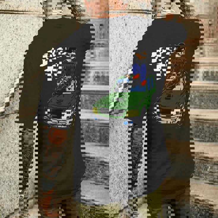 横転した車の屋根を板金するようす メンズTシャツ バックプリント 彼への贈り物