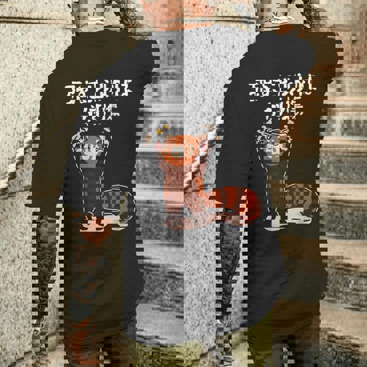 死ぬこと以外はかすり傷 レッサーパンダ 面白い 文字入り メンズ おもしろ 服 オリジナル おもしろグッズ 文字 メンズTシャツ バックプリント 彼への贈り物