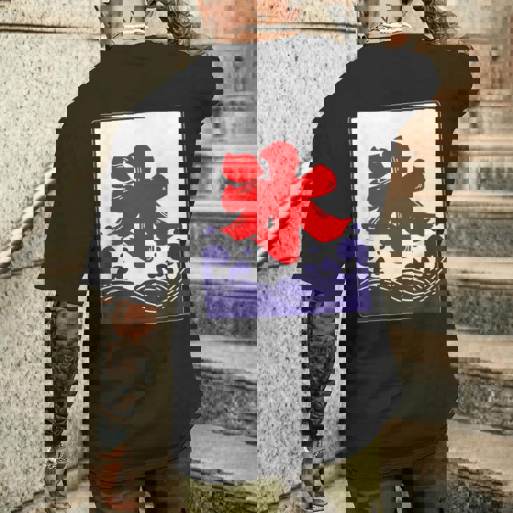 氷 のれん 夏（氷屋 かき氷）お祭り 夜店 漢字 文字 昭和レトロ 和柄 かわいい イラスト メンズTシャツ バックプリント 彼への贈り物