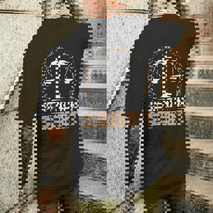 法廷で会おう 弁護士ミーム 未来の弁護士 引退した弁護士 メンズTシャツ バックプリント 彼への贈り物