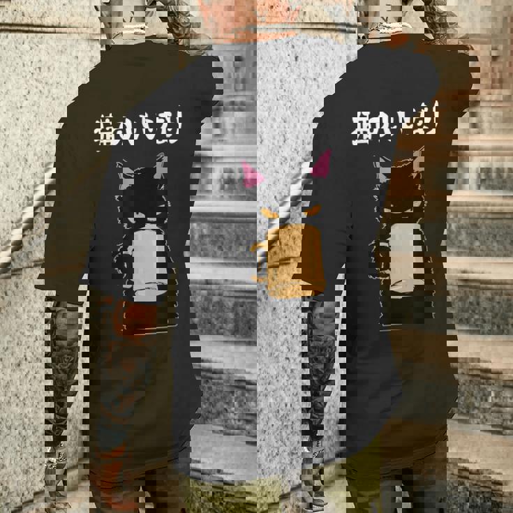 猫のいいなり 猫 ネコの飼い主 猫ママ 猫パパ ギャグ 愛猫家 猫の飼い主 ネコ好き メンズTシャツ バックプリント 彼への贈り物