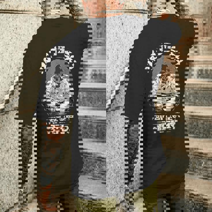 獣柔術、Bjjグラップリング総合格闘技ゴリラのようなトレーニング。 メンズTシャツ バックプリント 彼への贈り物